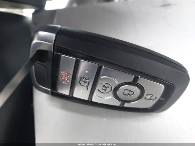44232863 :رقم المزاد ، 1FMJU1J87SEA65416 vin ، 2025 Ford Expedition Active مزاد بيع
