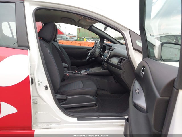 1N4AZ1BV5SC558684 Nissan LEAF S