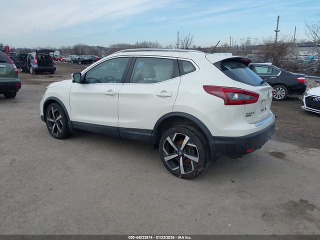 2020 NISSAN ROGUE SPORT JN1BJ1CWXLW648056 Photo 2
