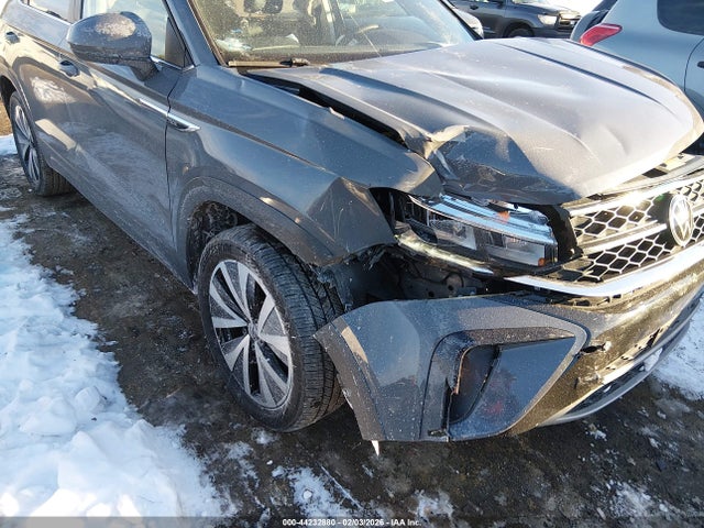 Продаж на аукціоні авто 2022 Volkswagen Taos 1.5t Se, vin: 3VVYX7B23NM053626, номер лоту: 44232880