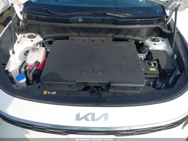 Продажа на аукционе авто 2025 Kia Niro Ev Wind, vin: KNDCR3L12S5141618, номер лота: 44232883