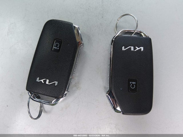 Продажа на аукционе авто 2025 Kia Niro Ev Wind, vin: KNDCR3L12S5141618, номер лота: 44232883