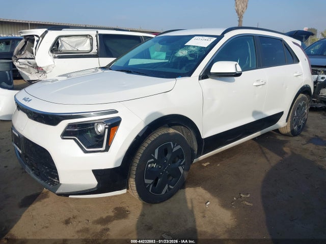 Продажа на аукционе авто 2025 Kia Niro Ev Wind, vin: KNDCR3L12S5141618, номер лота: 44232883