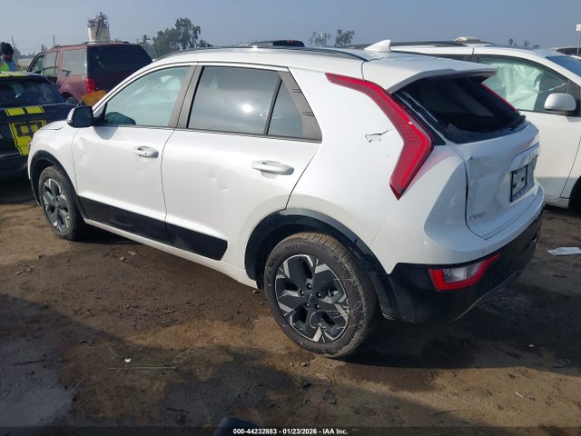 Продажа на аукционе авто 2025 Kia Niro Ev Wind, vin: KNDCR3L12S5141618, номер лота: 44232883