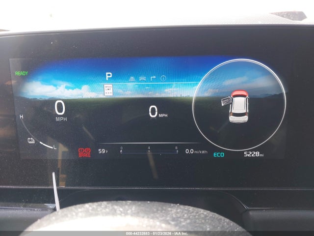 Продажа на аукционе авто 2025 Kia Niro Ev Wind, vin: KNDCR3L12S5141618, номер лота: 44232883