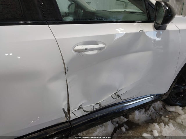 2021 Buick Envision Awd Preferred მანქანა იყიდება აუქციონზე, vin: LRBFZMR48MD179012, აუქციონის ნომერი: 44232896