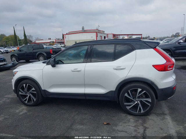 YV4162XZ3K2005815 Volvo Xc40 T5 Momentum/t5 R-design