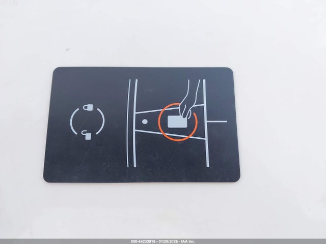2023 TESLA MODEL Y 7SAYGDEE5PA088453 Photo 10
