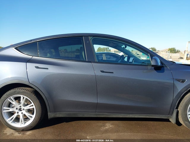 2023 Tesla Model Y Awd/long Range Dual Motor All-wheel Drive მანქანა იყიდება აუქციონზე, vin: 7SAYGDEE5PA088453, აუქციონის ნომერი: 44232916