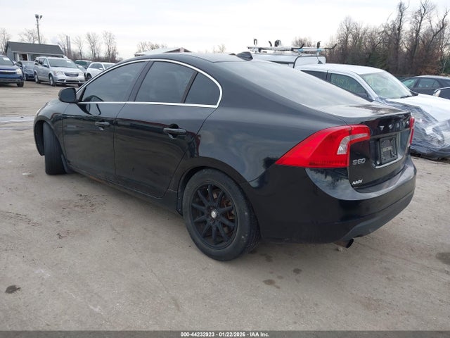 2012 VOLVO S60 YV1622FS0C2101454 Photo 2