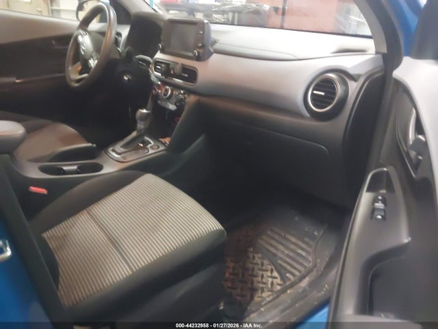 2019 HYUNDAI KONA KM8K1CAA7KU270753 Photo 4
