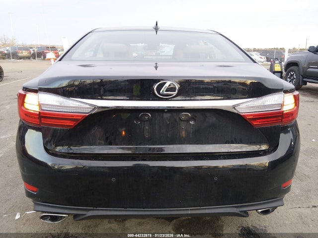 44232978 :رقم المزاد ، 58ABK1GG5JU112898 vin ، 2018 Lexus Es 350 مزاد بيع