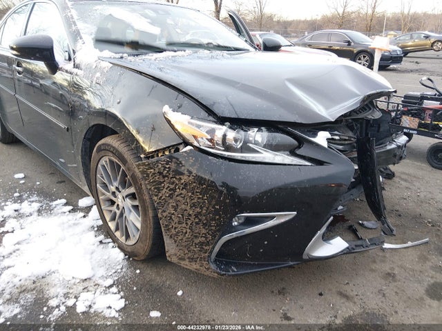 44232978 :رقم المزاد ، 58ABK1GG5JU112898 vin ، 2018 Lexus Es 350 مزاد بيع