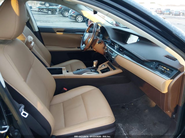 44232978 :رقم المزاد ، 58ABK1GG5JU112898 vin ، 2018 Lexus Es 350 مزاد بيع