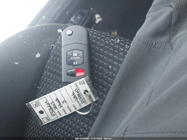 44233000 :رقم المزاد ، JM1BL1U72D1795615 vin ، 2013 Mazda Mazda3 I Sport مزاد بيع