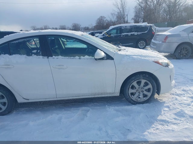 44233000 :رقم المزاد ، JM1BL1U72D1795615 vin ، 2013 Mazda Mazda3 I Sport مزاد بيع