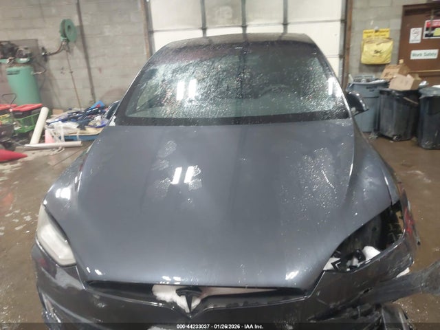 5YJXCAE26JF103125 Tesla Model X 100d/75d/p100d