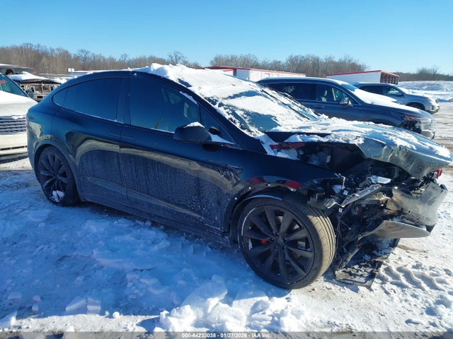 2021 TESLA MODEL X 5YJXCBE47MF323353
