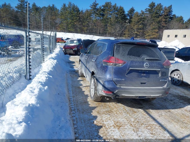 5N1AT2MVXLC725715 Nissan Rogue S Intelligent Awd