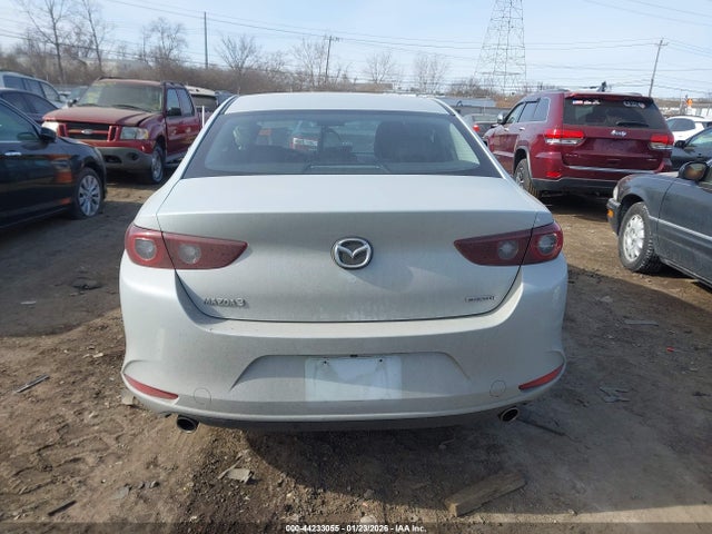 44233055 :رقم المزاد ، JM1BPABMXS1760590 vin ، 2025 Mazda Mazda3 2.5 S Select Sport مزاد بيع