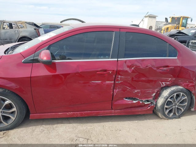 Chevrolet Sonic Lt Auto 2019 1G1JD5SB7K4149059 Image 15