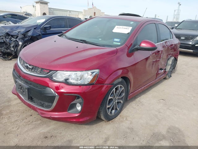 Chevrolet Sonic Lt Auto 2019 1G1JD5SB7K4149059 Image 2
