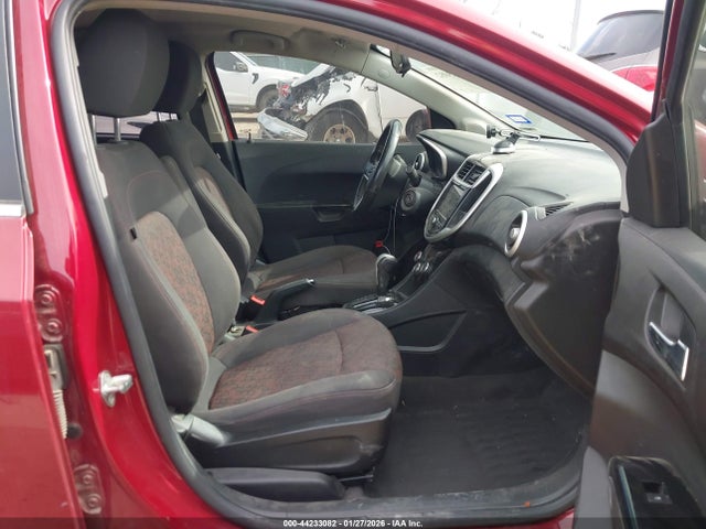 Chevrolet Sonic Lt Auto 2019 1G1JD5SB7K4149059 Image 5