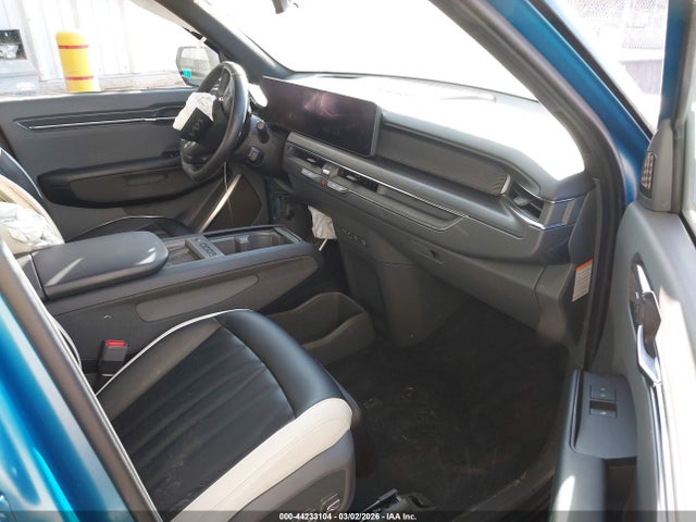 KNDAEFS57R6019785 KIA Ev9 Gt-line