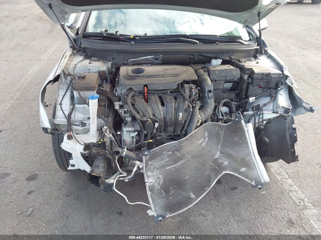 5NPE24AFXJH669620 Hyundai SONATA SE