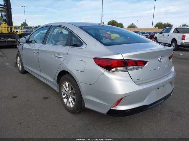 5NPE24AFXJH669620 Hyundai SONATA SE