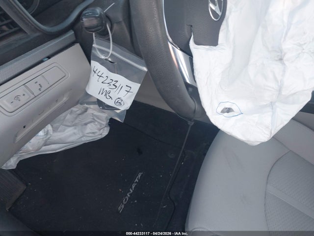 5NPE24AFXJH669620 Hyundai SONATA SE