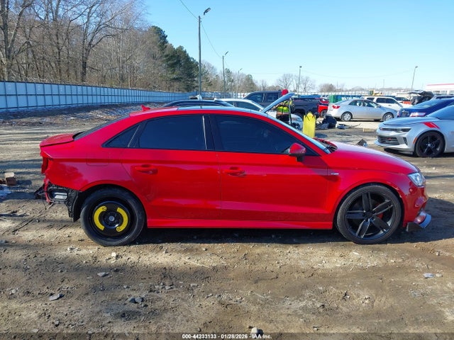 44233133 :رقم المزاد ، WAUGUGFF9J1031263 vin ، 2018 Audi A3 2.0t Premium/2.0t Tech Premium مزاد بيع