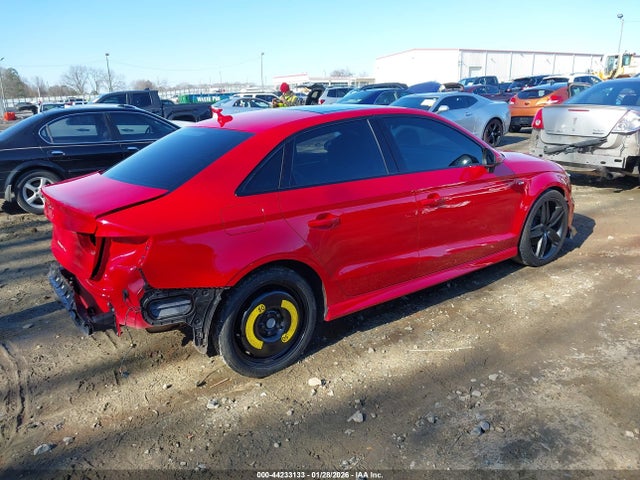 44233133 :رقم المزاد ، WAUGUGFF9J1031263 vin ، 2018 Audi A3 2.0t Premium/2.0t Tech Premium مزاد بيع