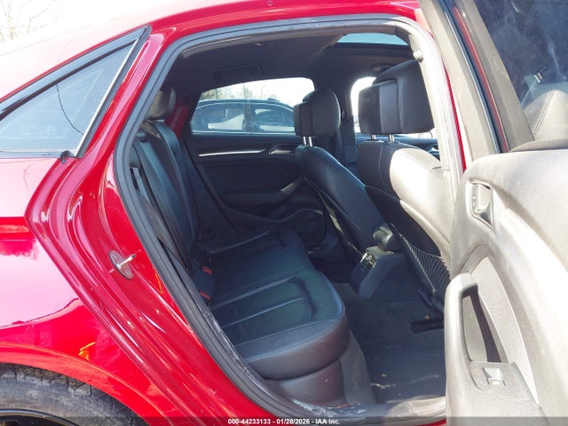 44233133 :رقم المزاد ، WAUGUGFF9J1031263 vin ، 2018 Audi A3 2.0t Premium/2.0t Tech Premium مزاد بيع