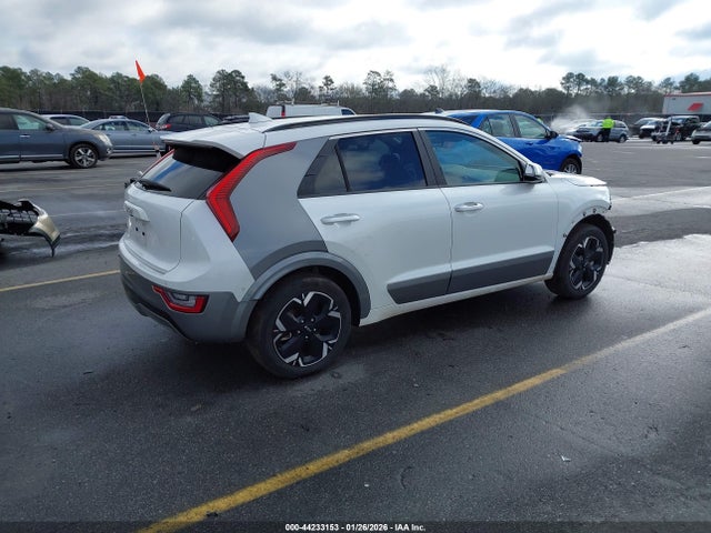KIA Niro Ev Wave 2023 KNDCT3L14P5012997 Image 4