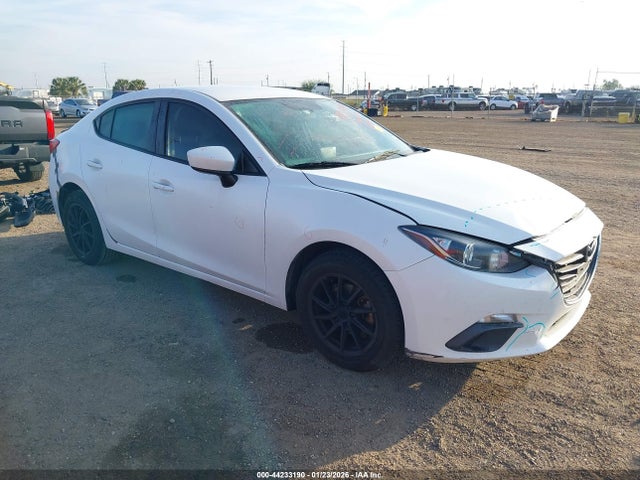 Продажа на аукционе авто 2015 Mazda Mazda3 I Sport, vin: 3MZBM1U76FM232826, номер лота: 44233190