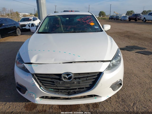Продаж на аукціоні авто 2015 Mazda Mazda3 I Sport, vin: 3MZBM1U76FM232826, номер лоту: 44233190
