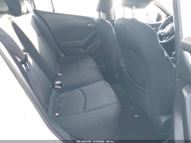 Продаж на аукціоні авто 2015 Mazda Mazda3 I Sport, vin: 3MZBM1U76FM232826, номер лоту: 44233190