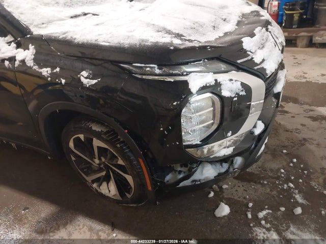 2022 MITSUBISHI OUTLANDER JA4J4TA87NZ041897 Photo 5