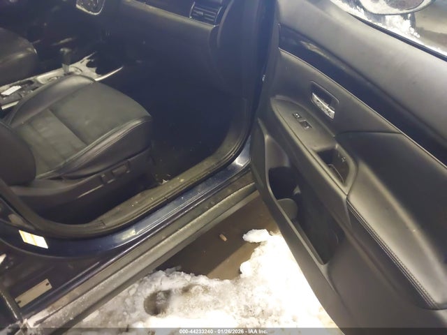 2019 MITSUBISHI OUTLANDER JA4AD3A31KZ044908 Photo 4