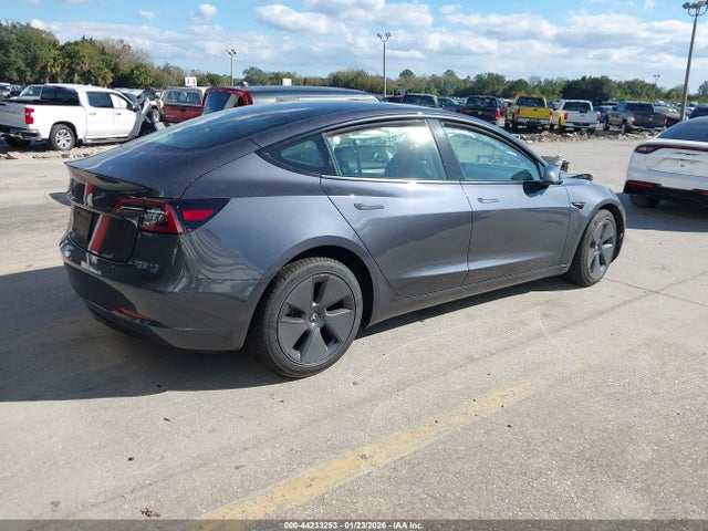 2023 TESLA MODEL 3 5YJ3E1EA1PF697471 Photo 3
