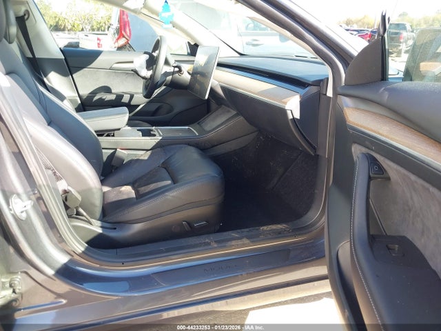 2023 TESLA MODEL 3 5YJ3E1EA1PF697471 Photo 4