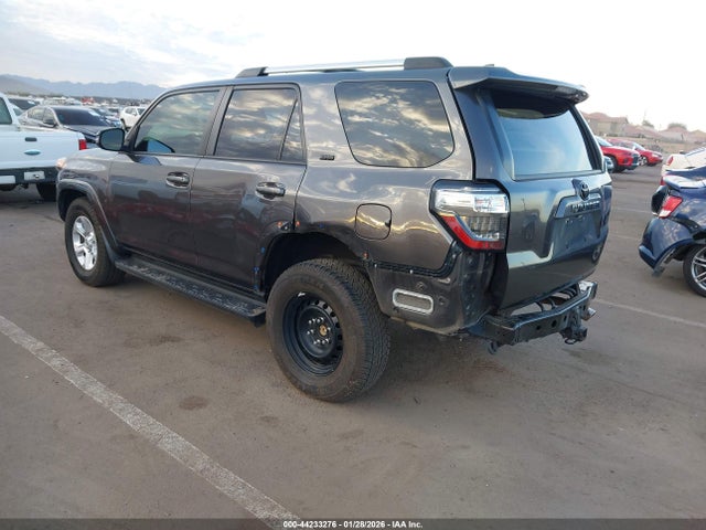 2020 TOYOTA 4RUNNER JTEZU5JR3L5218300 Photo 2