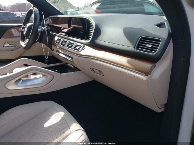 44233306 :رقم المزاد ، 4JGFB8KB1RB107847 vin ، 2024 Mercedes-benz Amg Gle 63 S 4matic+ مزاد بيع