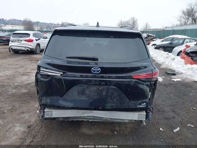 Toyota SIENNA LE 2021 5TDKRKEC5MS063823 Image 16