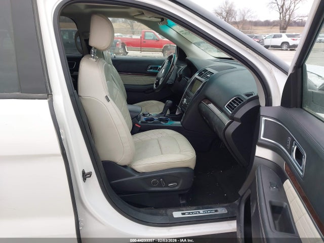 1FM5K8HT1GGB40195 Ford Explorer Platinum