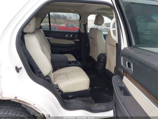 1FM5K8HT1GGB40195 Ford Explorer Platinum