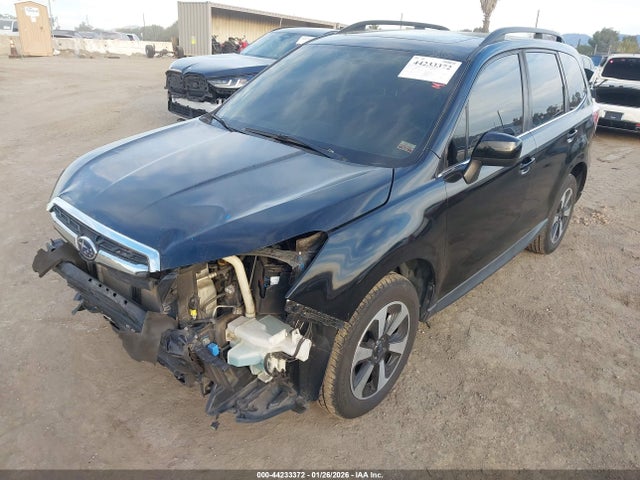 Subaru Forester 2.5i Limited 2017 JF2SJAJC7HH811877 Image 2
