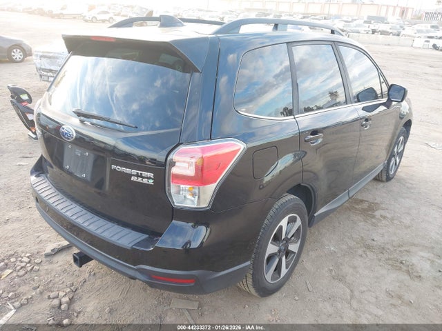 Subaru Forester 2.5i Limited 2017 JF2SJAJC7HH811877 Image 4