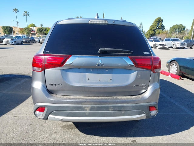 Mitsubishi Outlander Se 2018 JA4AZ3A36JZ041101 Image 17
